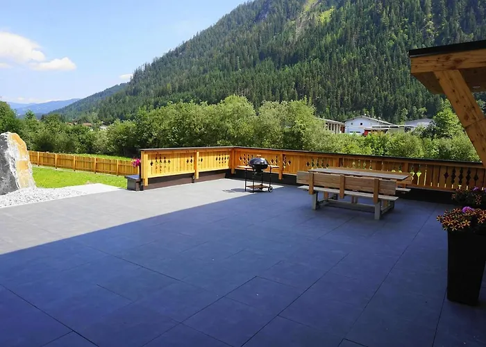 In Near Slopes Apartment *